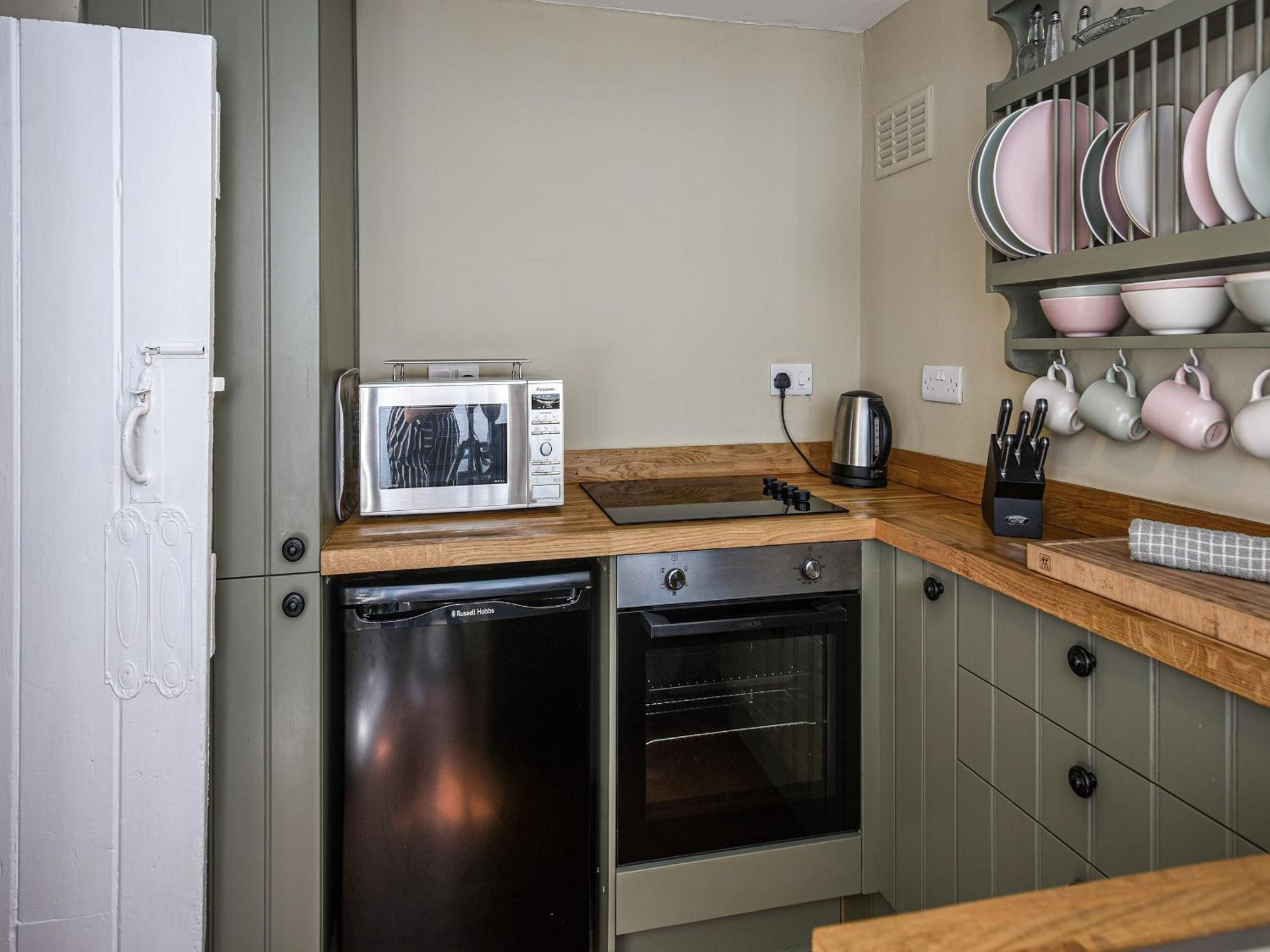 Bwthyn Llys Machynlleth Old Court House Villa ภายนอก รูปภาพ